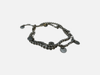SPARQ dubbele schakelarmband in zilverkleurig metaal met minimalistische ronde bedels en een stevige sluiting.