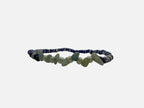 SPARQ handgemaakte kralenarmband met blauw-witte kralen en natuurlijke edelsteenfragmenten in aquatinten
